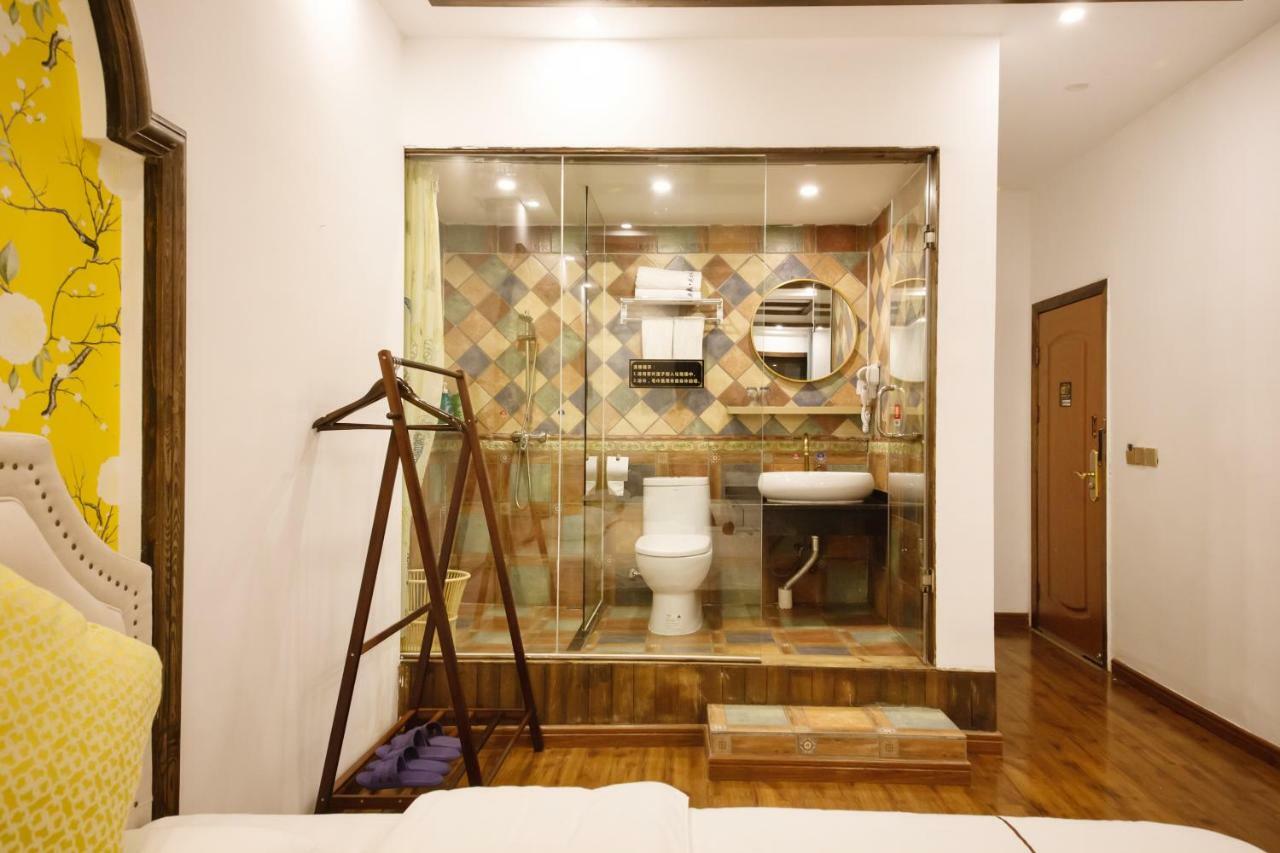 Fenghuang Slowly Time Inn Екстериор снимка