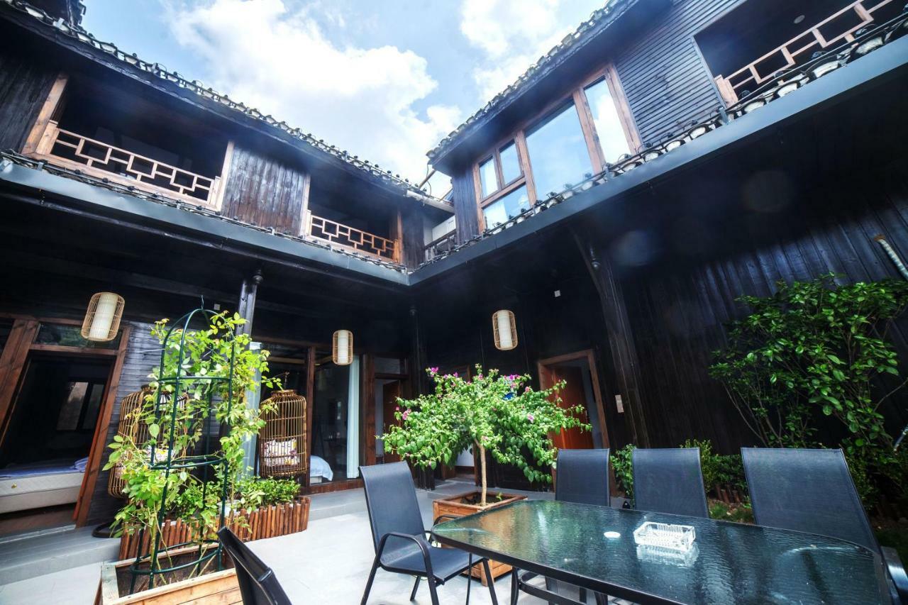 Fenghuang Slowly Time Inn Екстериор снимка