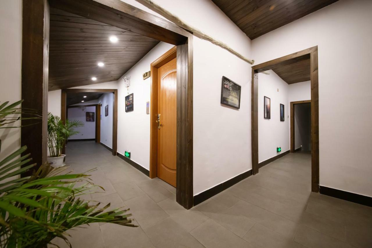 Fenghuang Slowly Time Inn Екстериор снимка