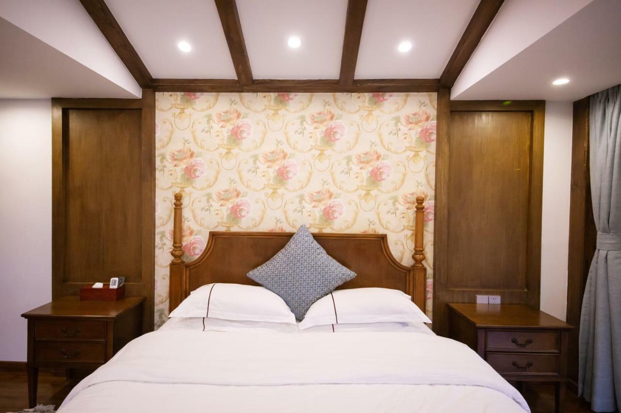 Fenghuang Slowly Time Inn Екстериор снимка