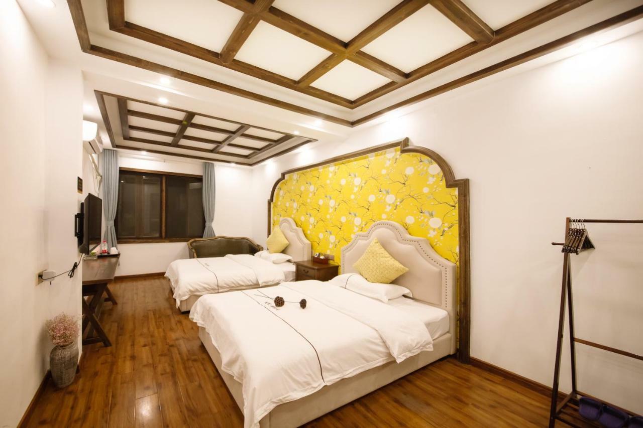 Fenghuang Slowly Time Inn Екстериор снимка