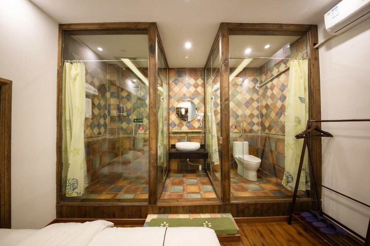 Fenghuang Slowly Time Inn Екстериор снимка