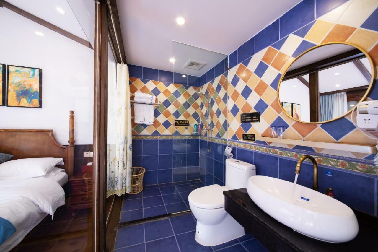 Fenghuang Slowly Time Inn Екстериор снимка