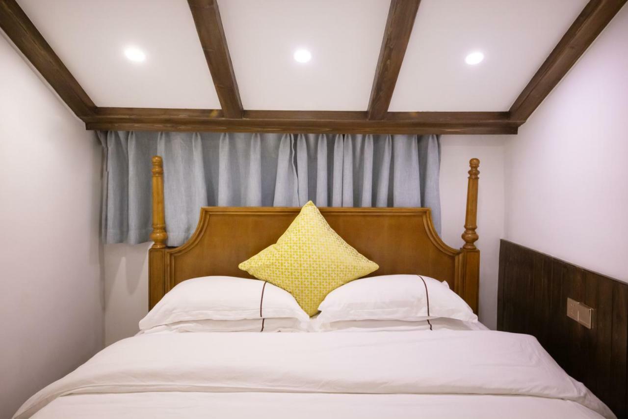 Fenghuang Slowly Time Inn Екстериор снимка